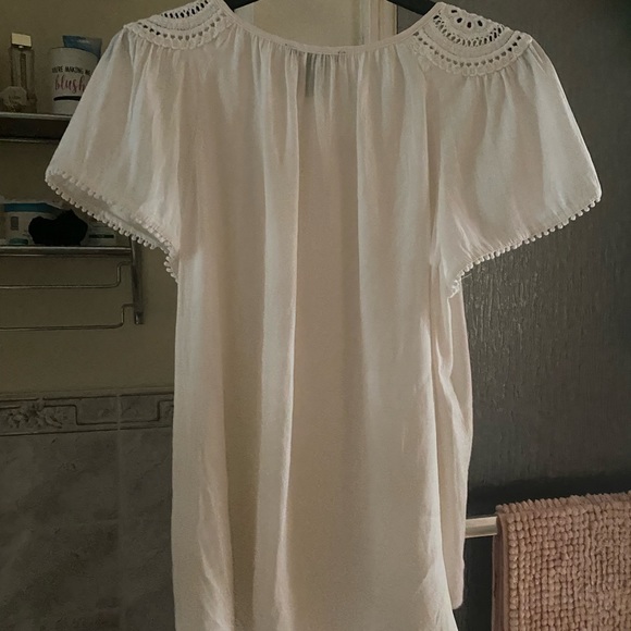 Girls top - Picture 2 of 2